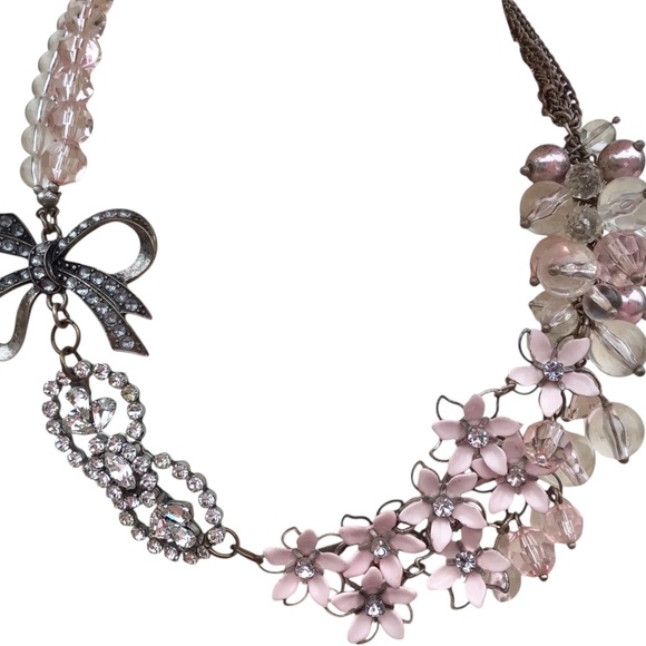 Romantic Pink Statement Necklace with Bow & Floral Beads, Vintage Inspired - Picture 15 of 16